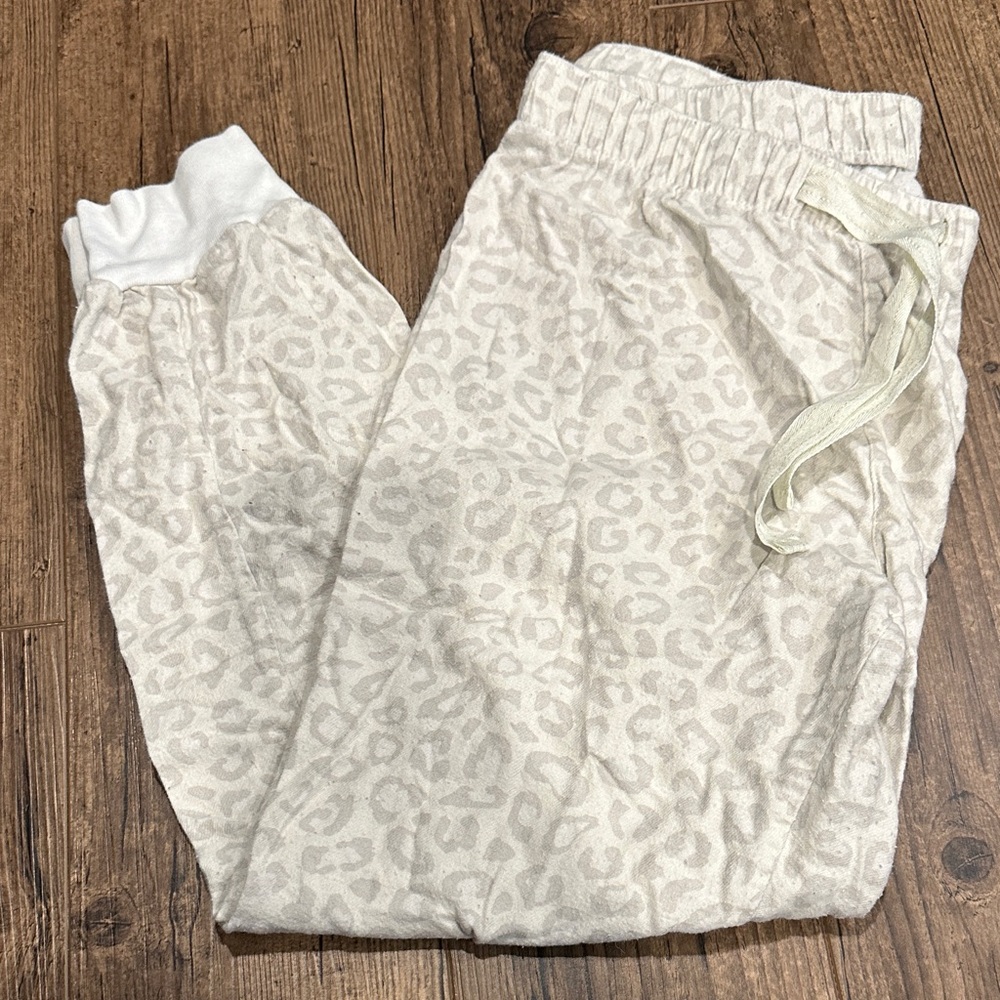 Old Navy White Leopard Print Joggers